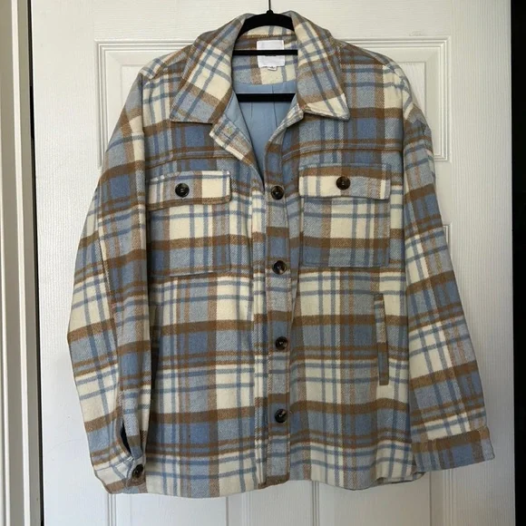 Shacket - Picture 1 of 5